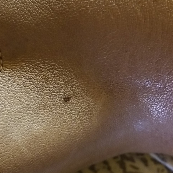 Soft leather heels - Picture 5 of 5